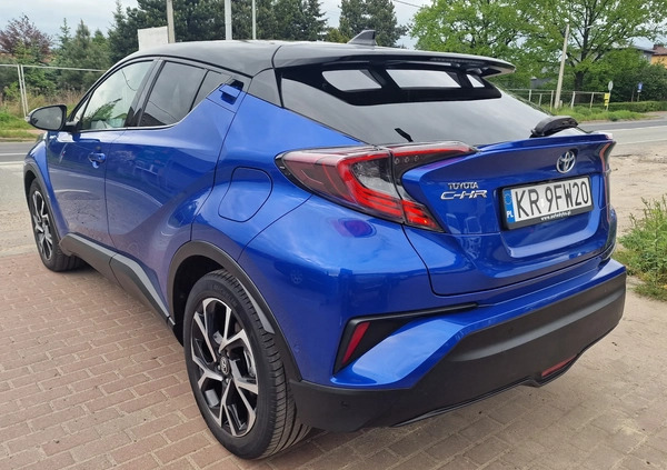 Toyota C-HR cena 84900 przebieg: 140000, rok produkcji 2017 z Bobowa małe 211